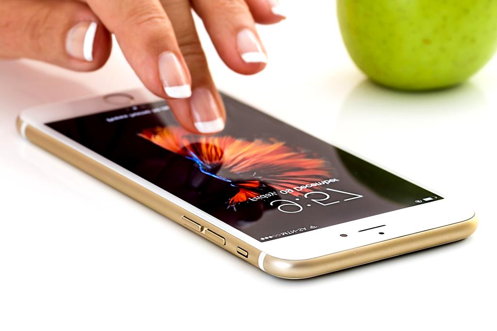 Ultra-precise quantum measurement accuracy display